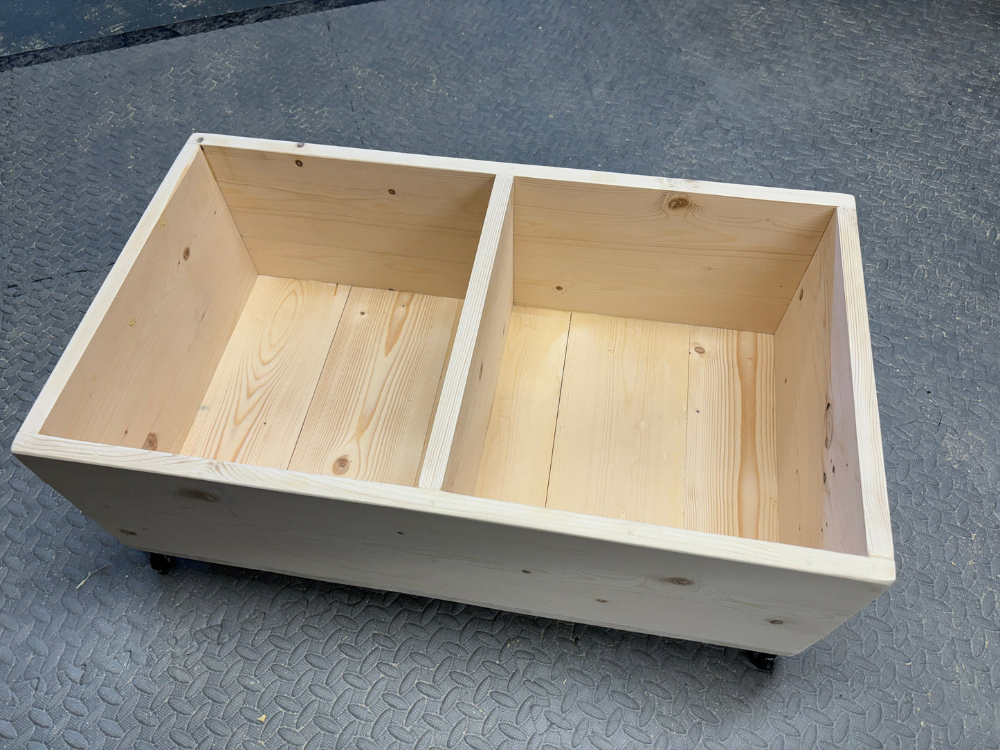 Under bed / under sofa storage solution